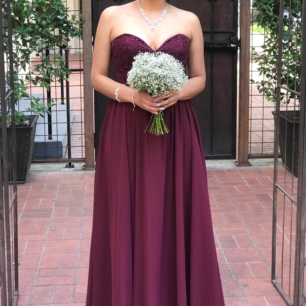 Beautiful burgundy gown